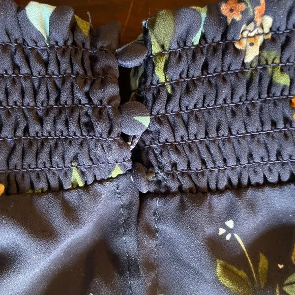 Nanette Lenore Floral Navy Shirred Waist Mock Neck Keyhole Button Tiered Dress - Picture 9 of 10